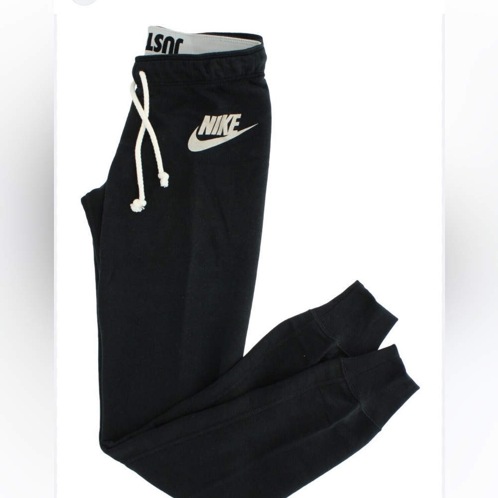 Nike joggers
